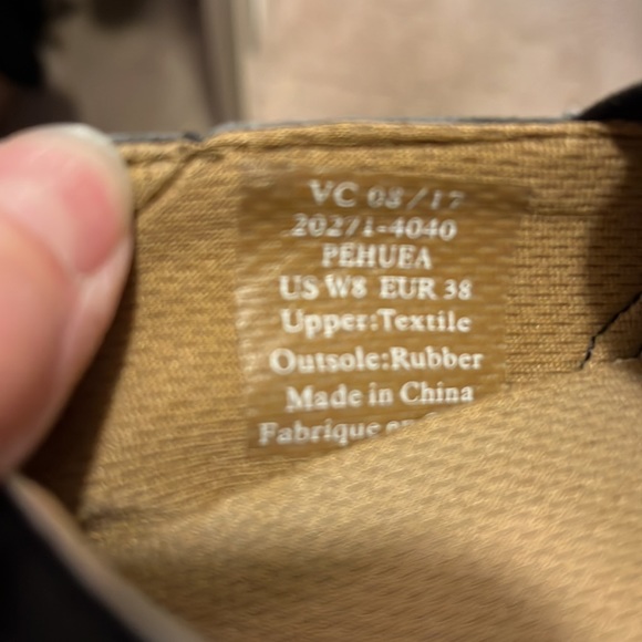 O’Lukai Slip on Sneaker size 8 - Picture 8 of 8